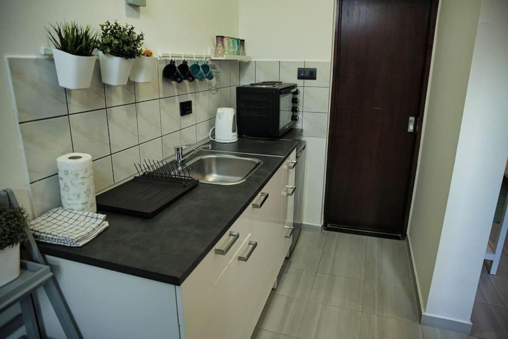 Studio Apartman Gajba In City Center 자그레브 외부 사진