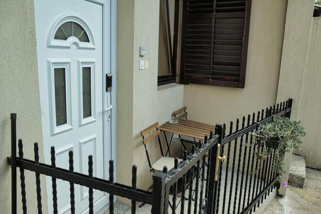 Studio Apartman Gajba In City Center 자그레브 외부 사진